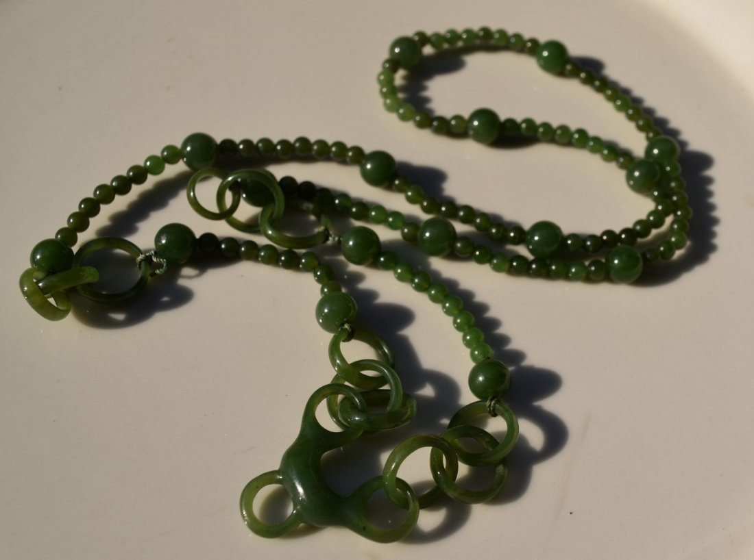 Vintage Green Jade Bead Necklace (1 of 4)