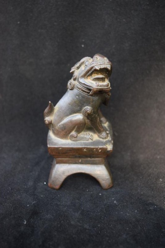 A Bronze FOODOG STATUE 18-19TH.C. (1 of 5)