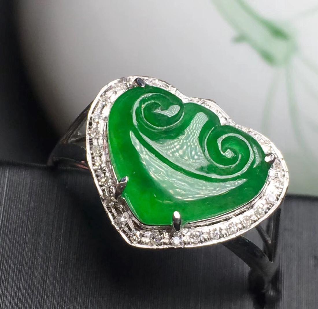 18K GOLD DIAMOND GREEN JADEITE RING (1 of 4)