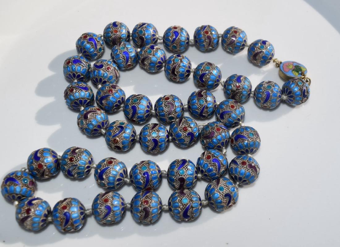 AN ENAMEL BEAD NECKLACE, REPUBLIC PERIOD (1 of 3)