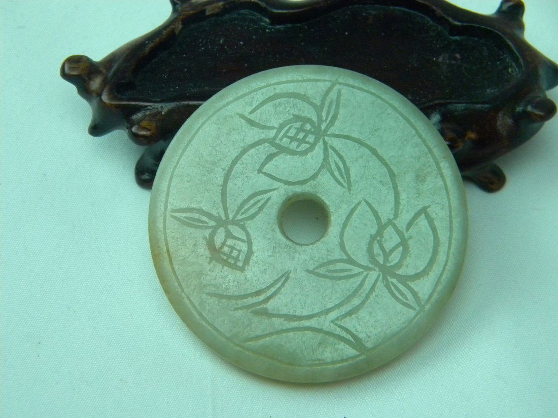 ANTIQUE CHINESE JADEITE ROUND BI PENDANT, FLORAL DESIGN (1 of 2)