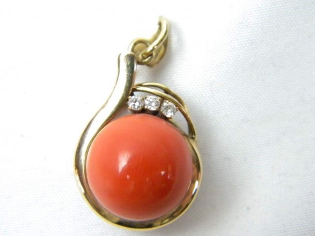 ANTIQUE CHINESE RED CORAL ROUND PENDANT 14K GOLD (1 of 2)