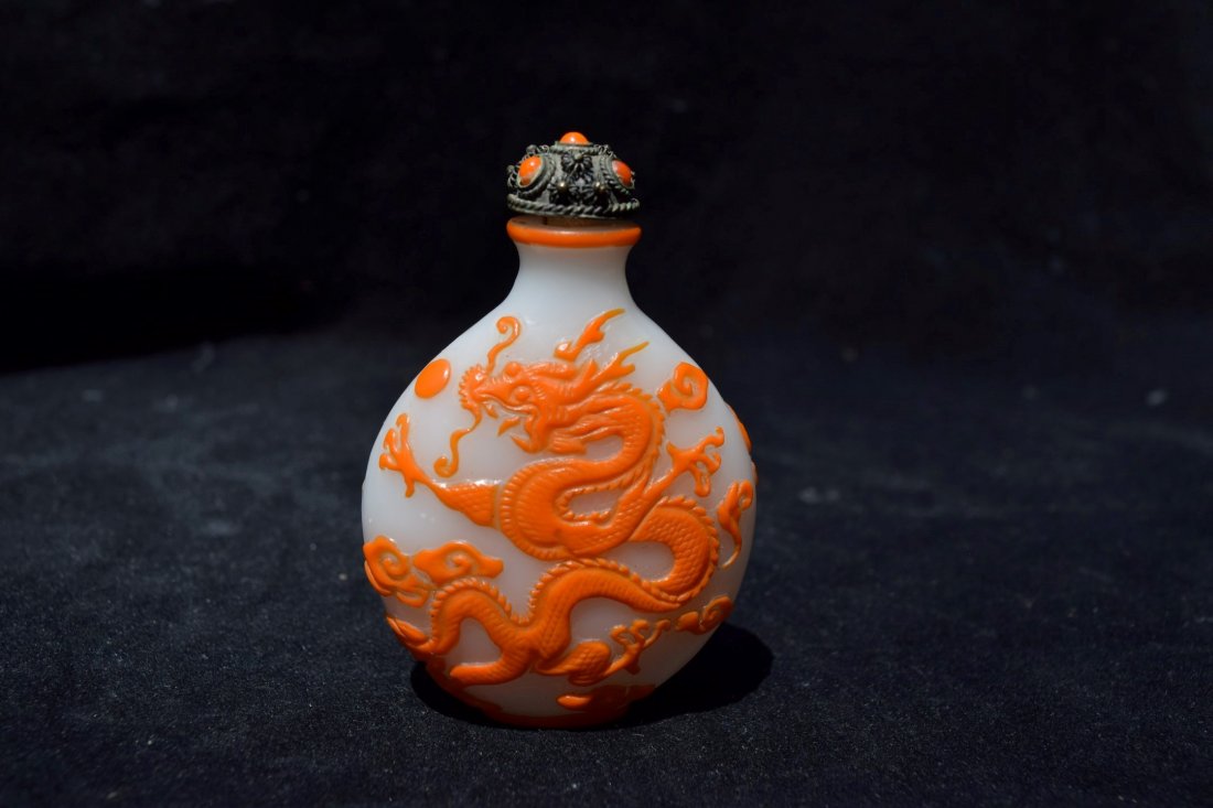 Chinese Peking Glass Dragon and Phoenix Snuff Bottle (1 of 3)