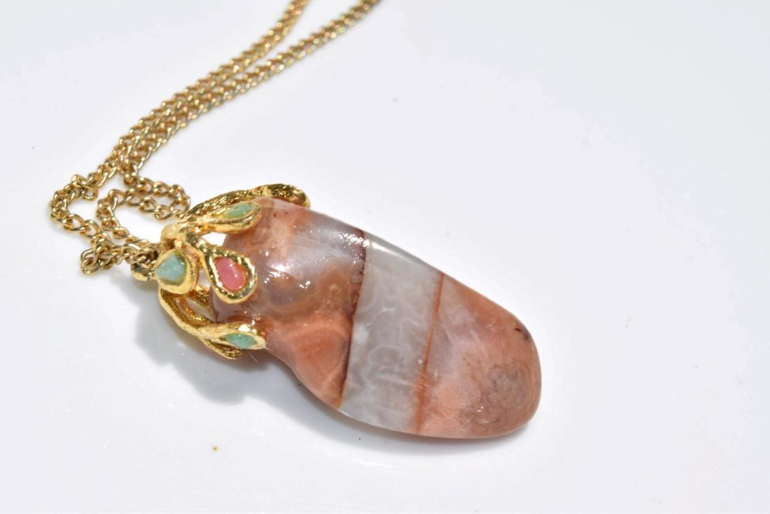 Vintage Silver Carnelian Pendant Necklace: Vintage Silver Carnelian Pendant Necklace, size of pendant: 38.74mm x 14mm