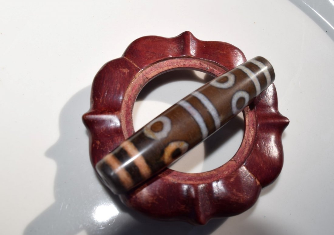Antique Tibet Dzi Bead (1 of 3)