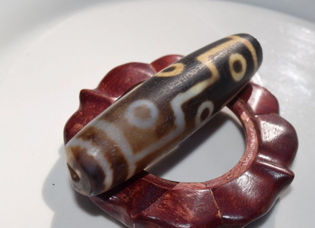 Antique Tibet Dzi Bead (1 of 5)