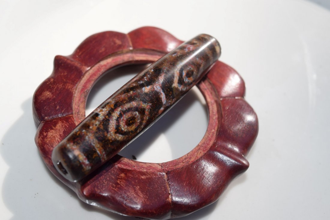 Antique Tibet Dzi Bead (1 of 5)