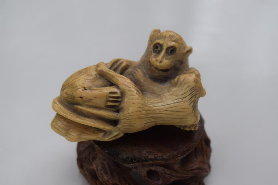 Carved Monther and Son Monkey Statues (1 of 4)