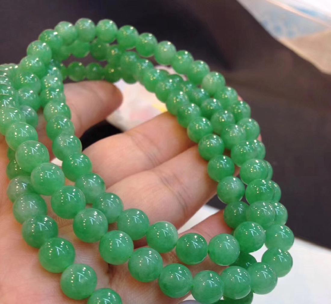 108 Natural Green Jadeite Bead Necklace (1 of 3)