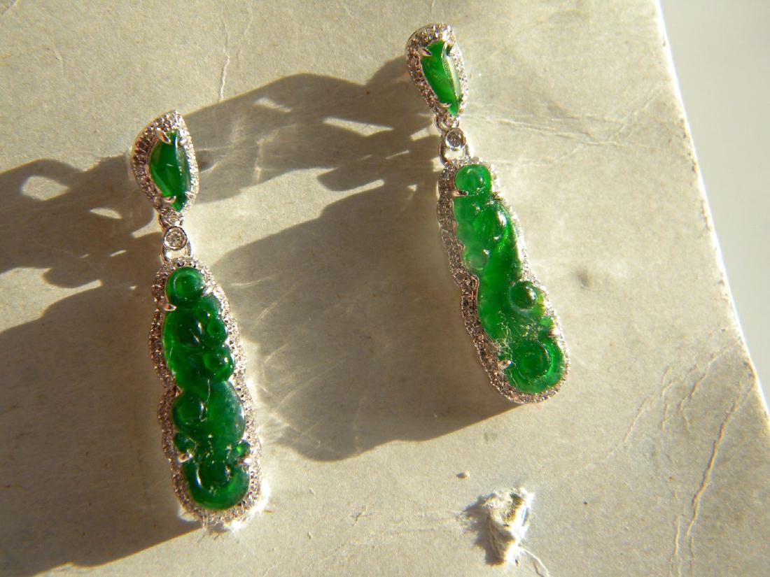 Pair of 18K Gold Diamond Jadeite Dragon Earrings (1 of 6)