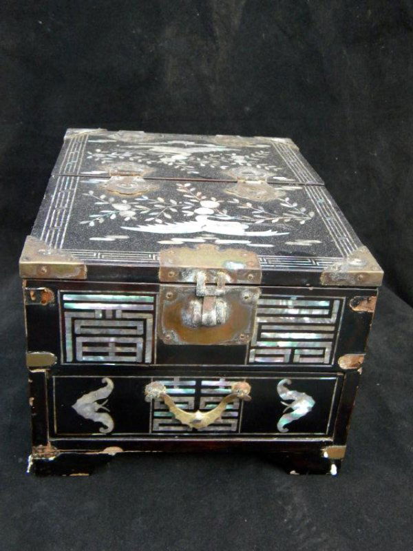 Antique Lacquer Box (1 of 7)