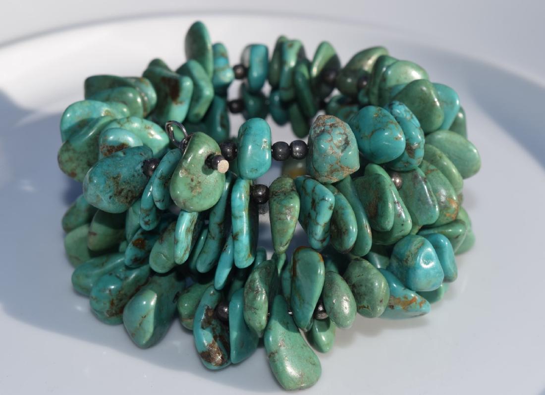 Vintage Turquoise Bead Bracelet (1 of 3)