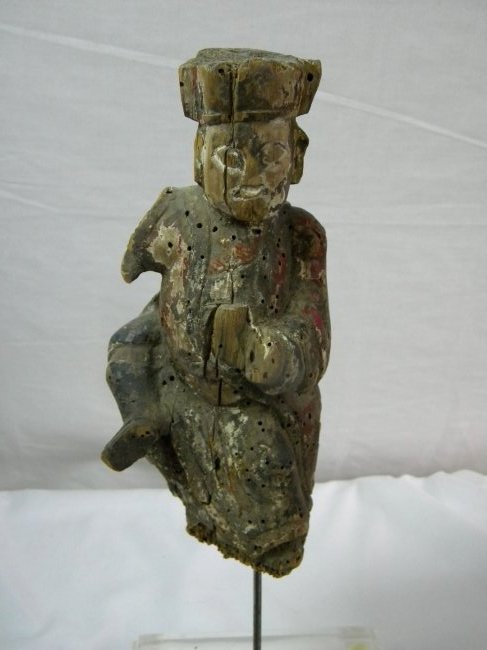 Antique Chinese Wood Carved Statue Ming Dynasty: Antique Chinese Wood Carved Statue Ming Dynasty, size: 10"