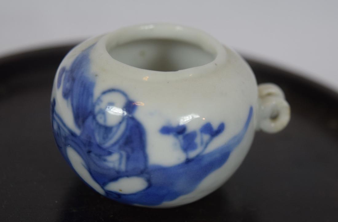 Antique Chinese Blue and White Bird Feeder, Qing (1 of 4)