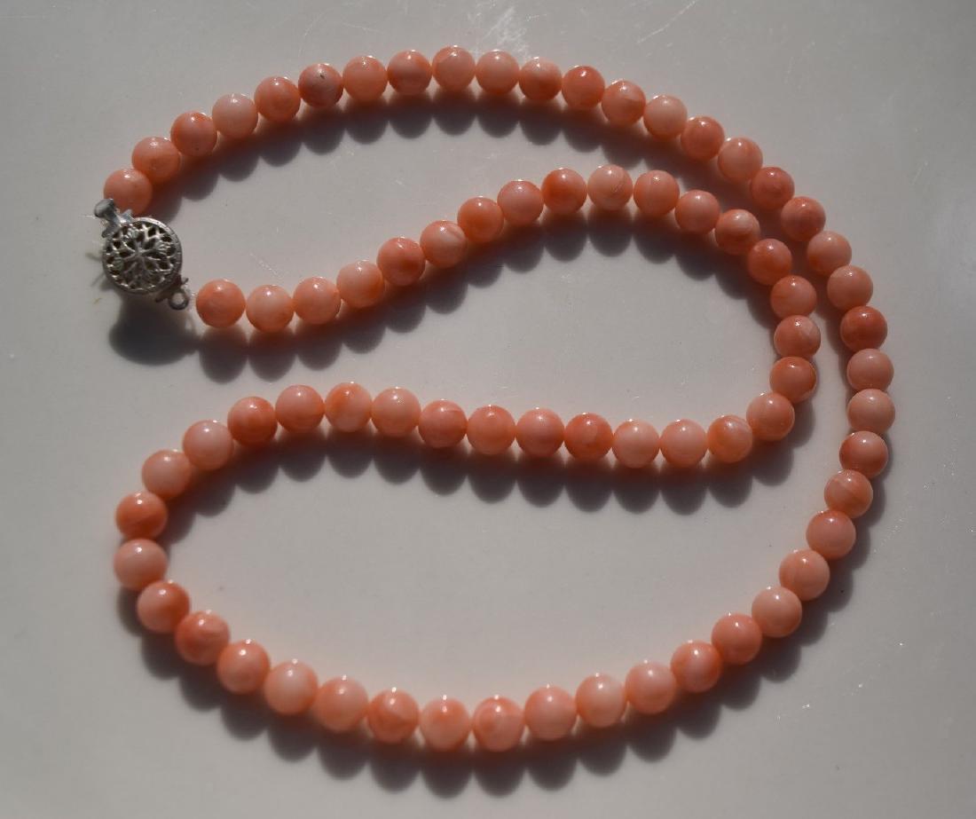 A PINK CORAL NECKLACE (1 of 3)