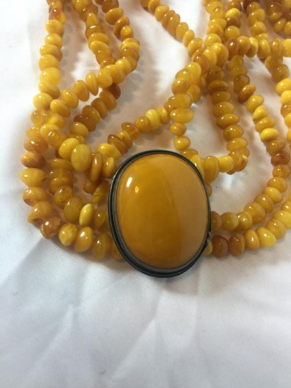 Antique Chinese Butter Scotch Amber Pendant and (1 of 2)