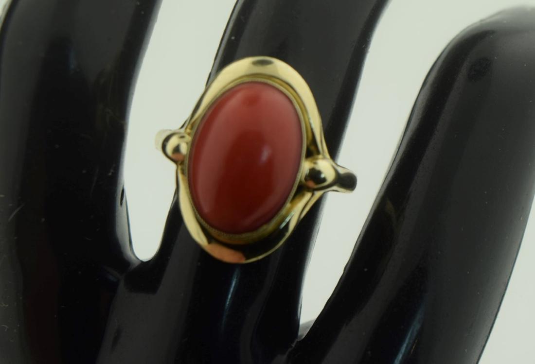 Vintage 8K Gold Red Coral Ring, size total: 20mm (1 of 7)