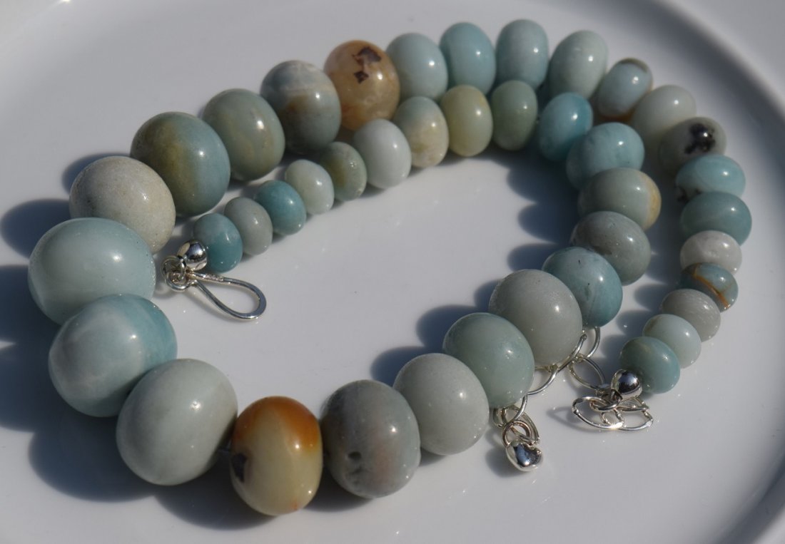 Vintage Blue Stone Beads Necklace (1 of 1)