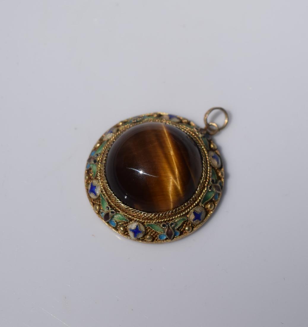 Vintage Silver Filigree Tiger's eye Pendant: Vintage Silver Filigree Tiger's eye Pendant, Size total: 1.5" x 1.1"