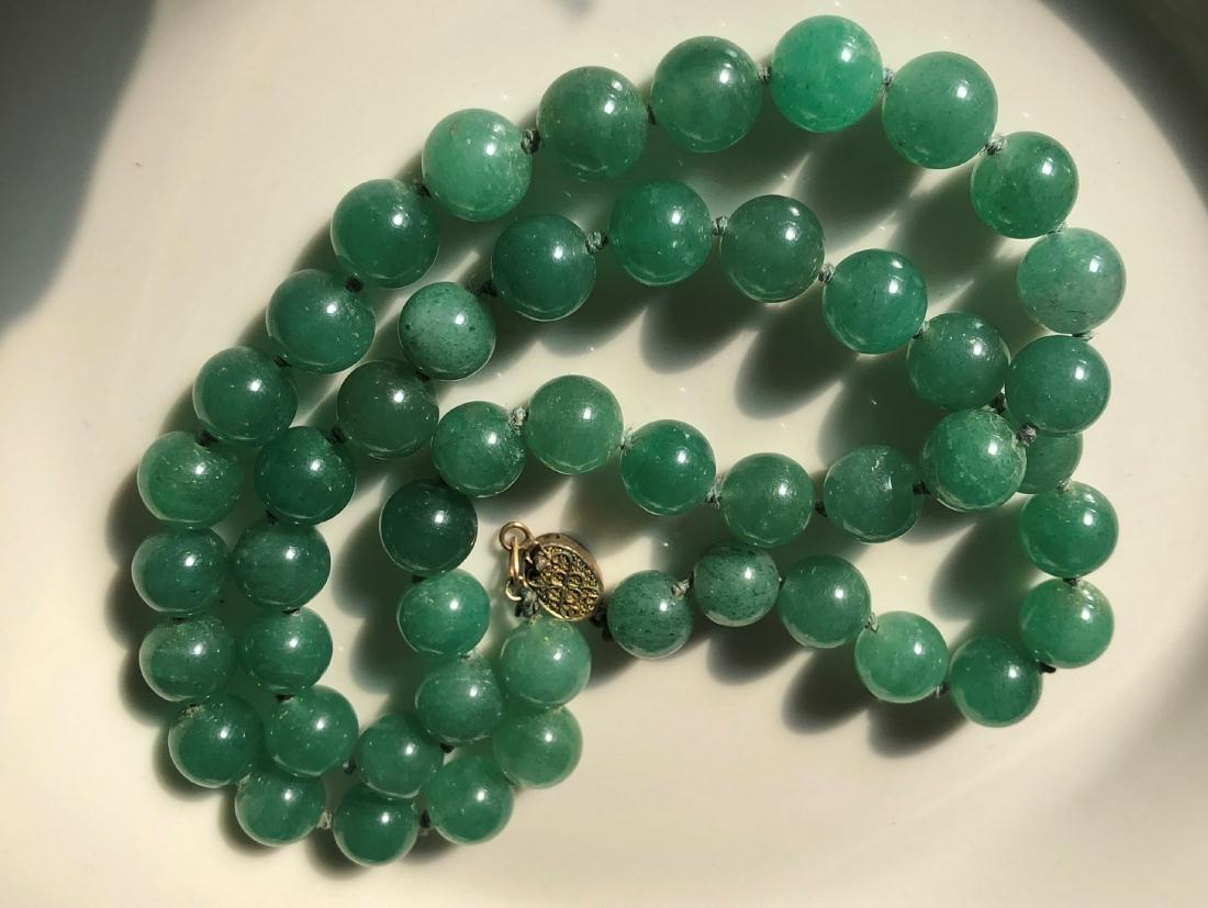 Vintage Green Beads Necklace (1 of 3)