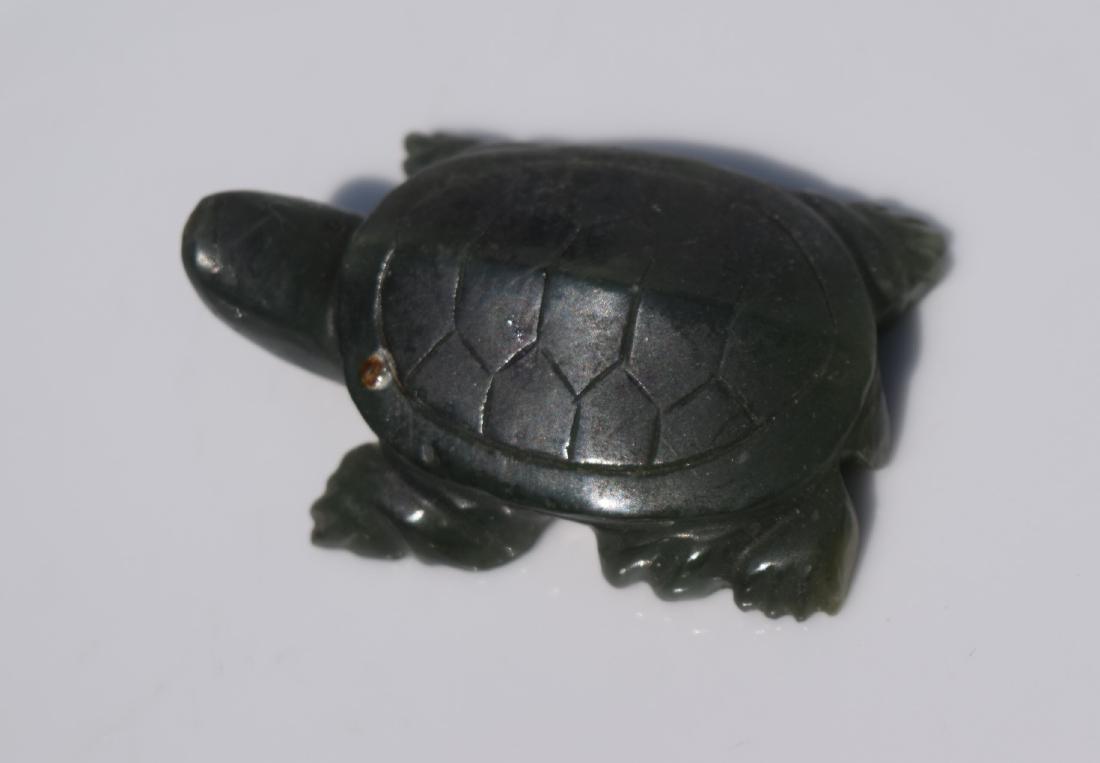 Vintage Green Nephrite jade Turtle (1 of 4)