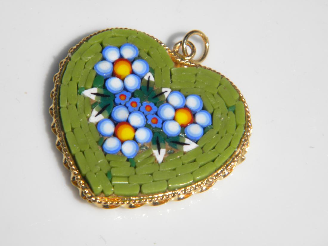 Vintahe Heart Shape Pendant Marked Italy: Vintahe Heart Shape Pendant Marked Italy, Size: 1.5" x 1.3"