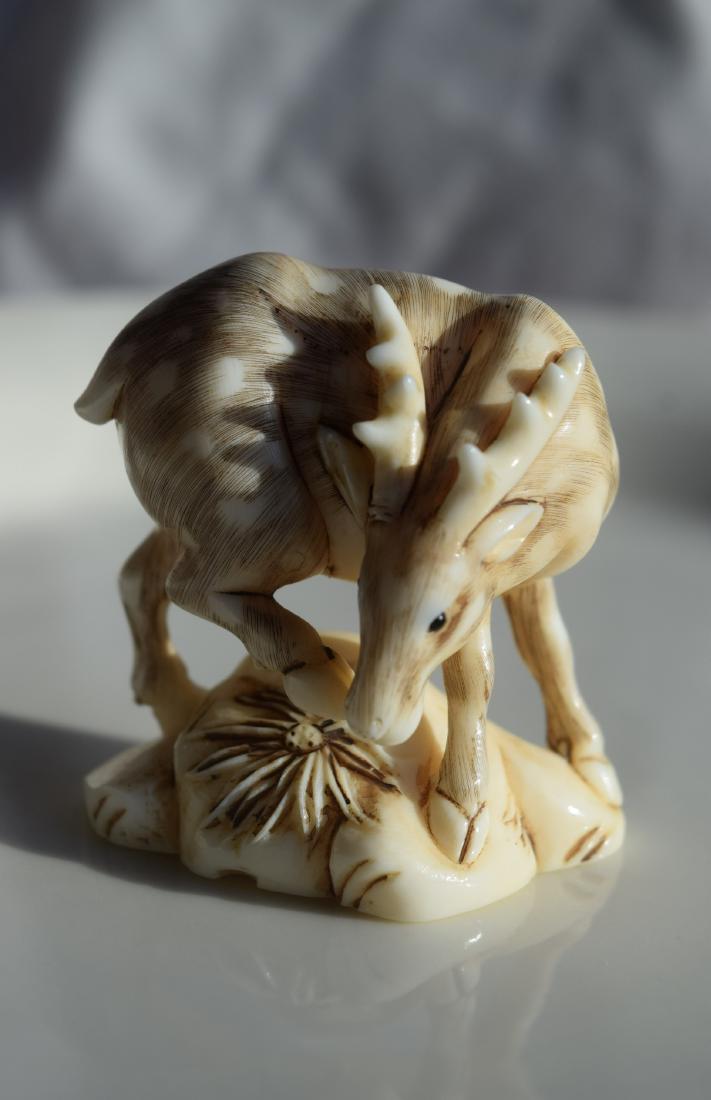 Antique Carved Deer Netsuke (1 of 6)
