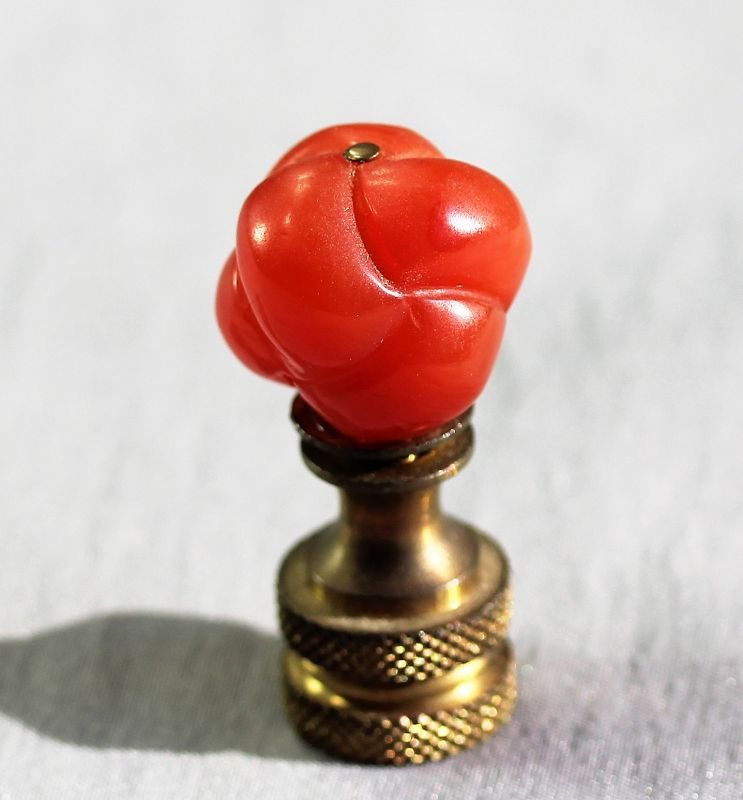 Chinese carved Agate Lamp Finial, carved Eternal Knot (1 of 4)