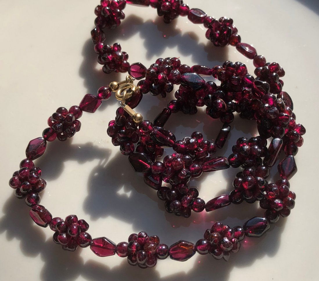 Vintage Garnet Necklace (1 of 3)