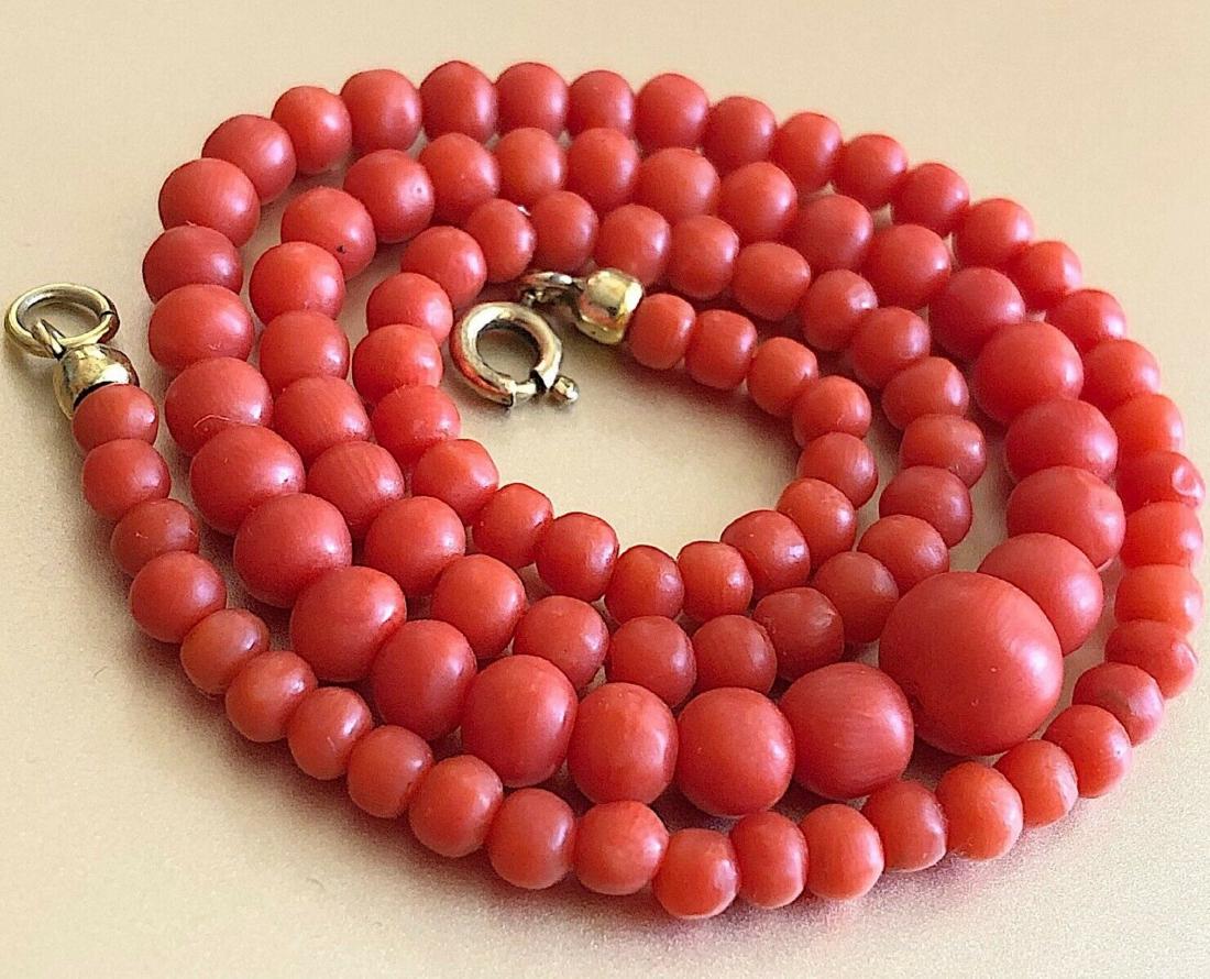 ANTIQUE VICTORIAN EDWARDIAN RED CORAL BEAD NECKLACE: ANTIQUE VICTORIAN EDWARDIAN RED CORAL BEAD NECKLACE , Length: 15 1/2 inches including clasp and weighing about 11 grams, Size of Biggest Bead: 8mm