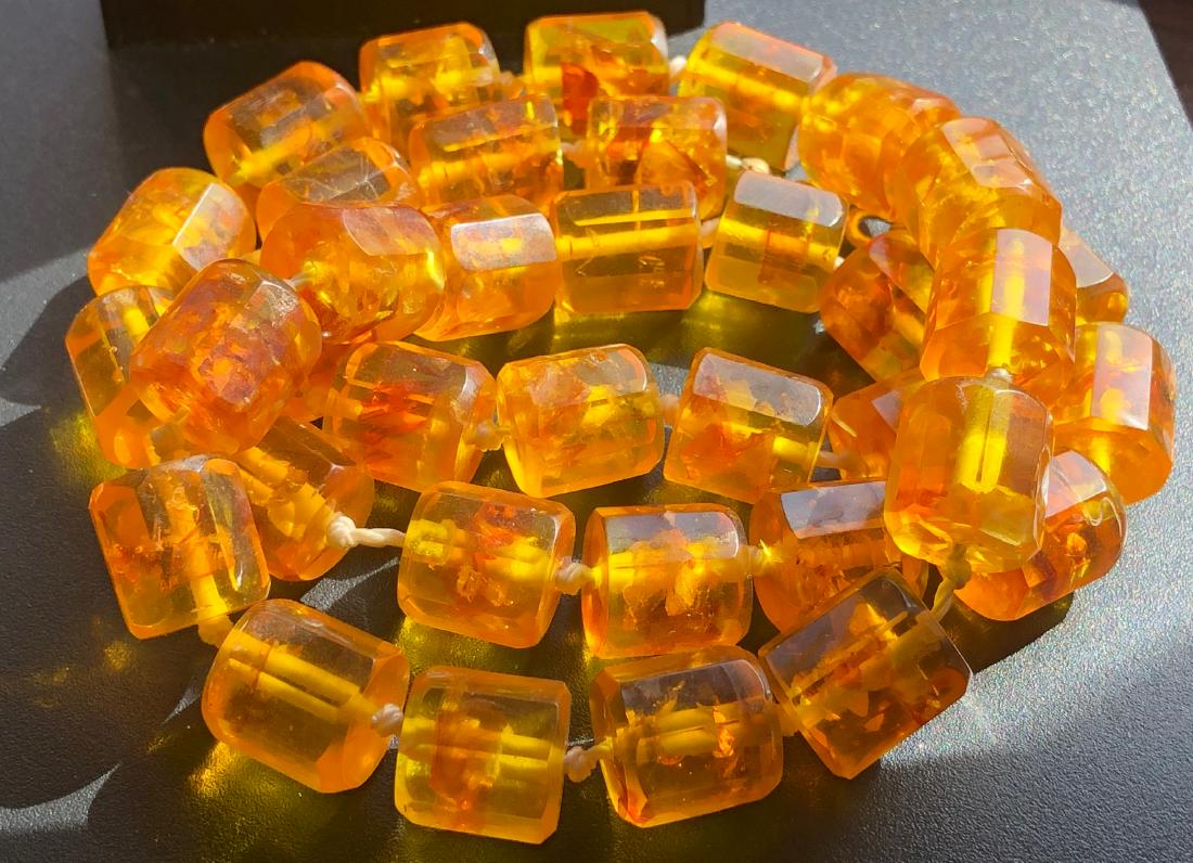 Vintage Amber Beads Necklace (1 of 3)