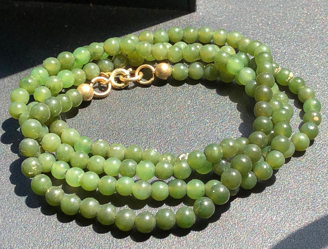 Vintage Green Nephrite Beads Necklace (1 of 3)