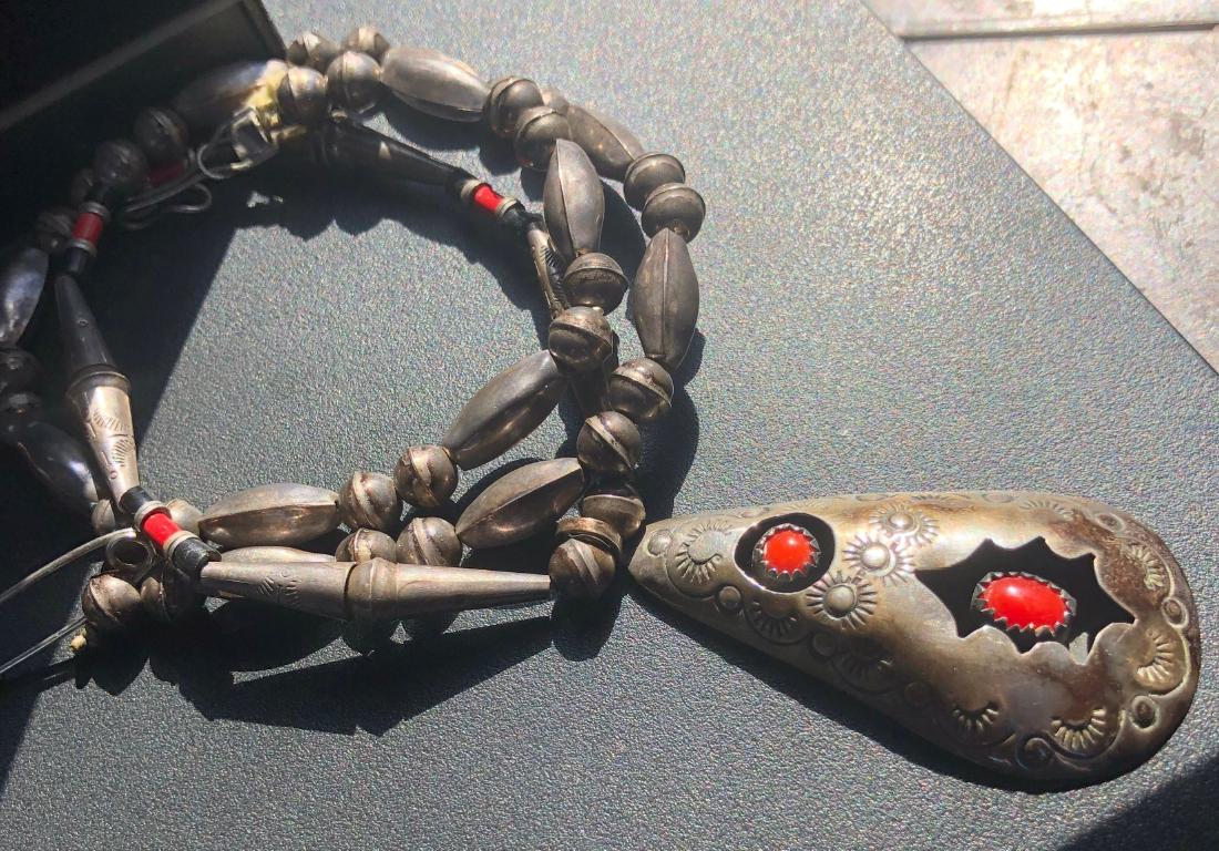 Vintage Silver Necklace with Coral Pendant (1 of 5)