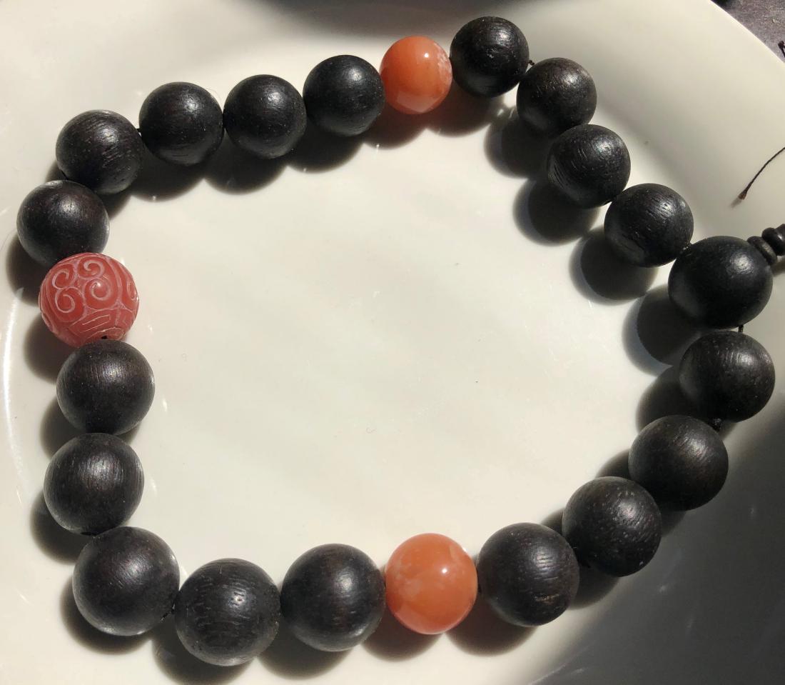 Antique Chen Xiang and Carnelian Buddha Prayer Beads: Antique Chen Xiang and Carnelian Buddha Prayer Beads, Size of Chen Xiang Beads: 18mm