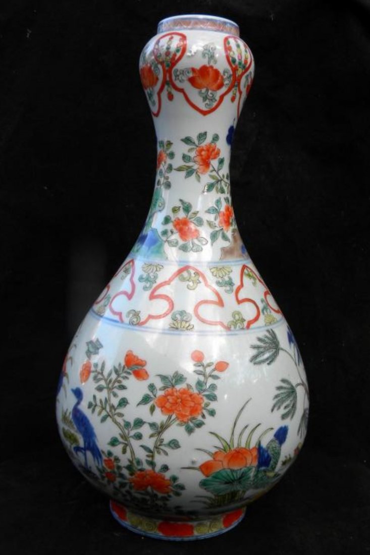 A WUCAI GALLIC HEAD VASE, SIZE: 16" X 9" (1 of 5)