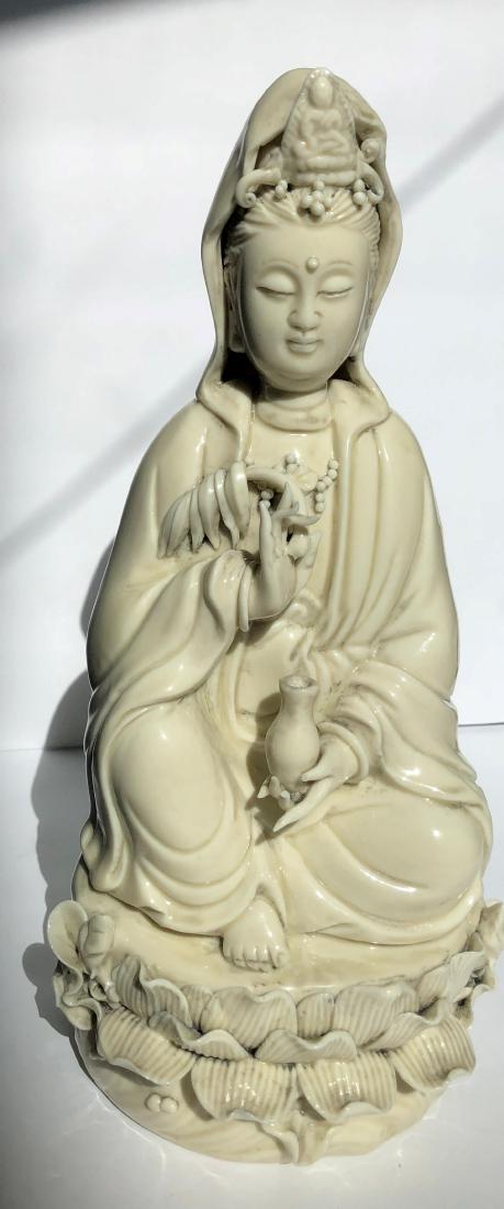 Antique Chinese Dehua Porcelain Guanyin Statue Marked (1 of 13)