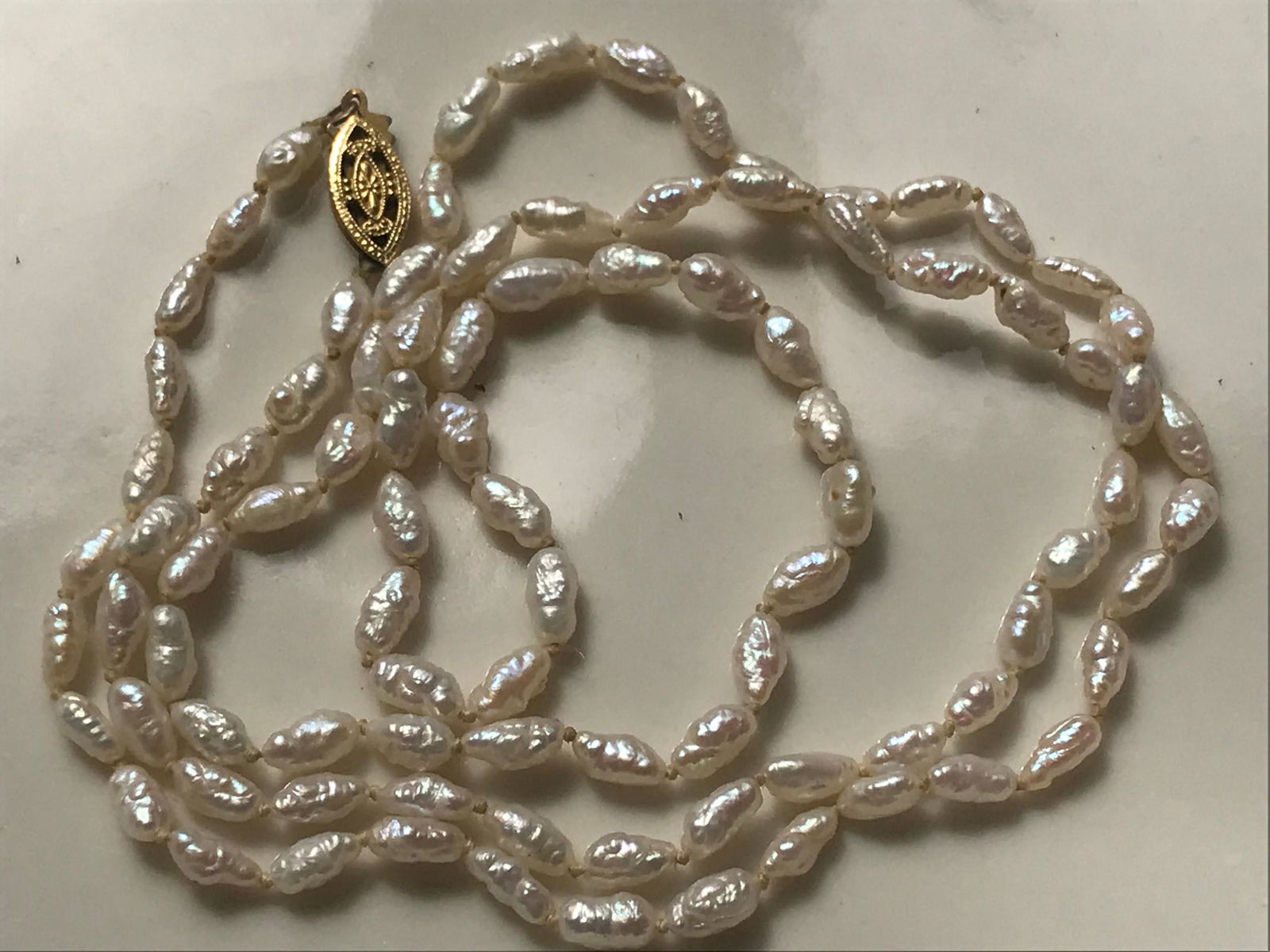 Vintage Pearl Necklace (1 of 4)