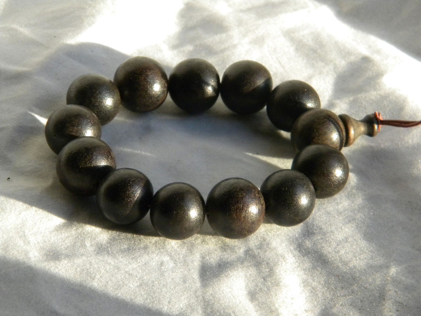 Antique Chinese Chen Xiang Buddha Prayer  Beads (1 of 3)