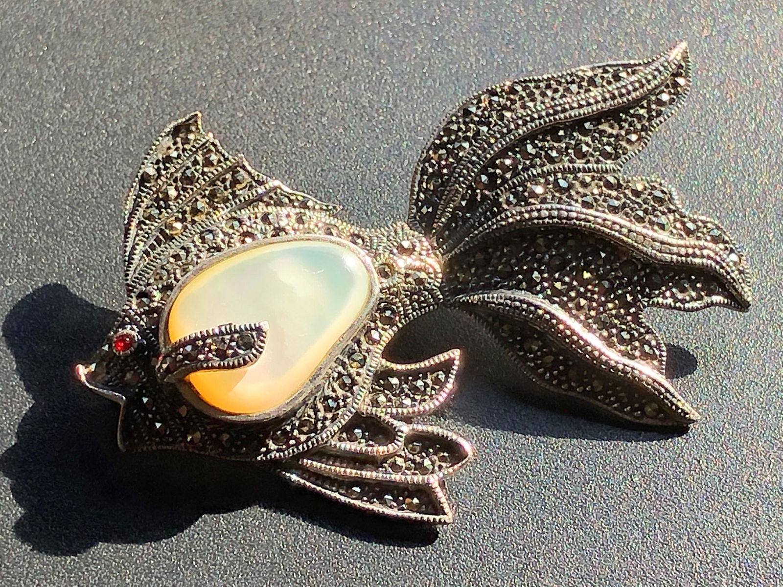 Vintage Silver Fish Brooch Pin Marked Silver (1 of 4)