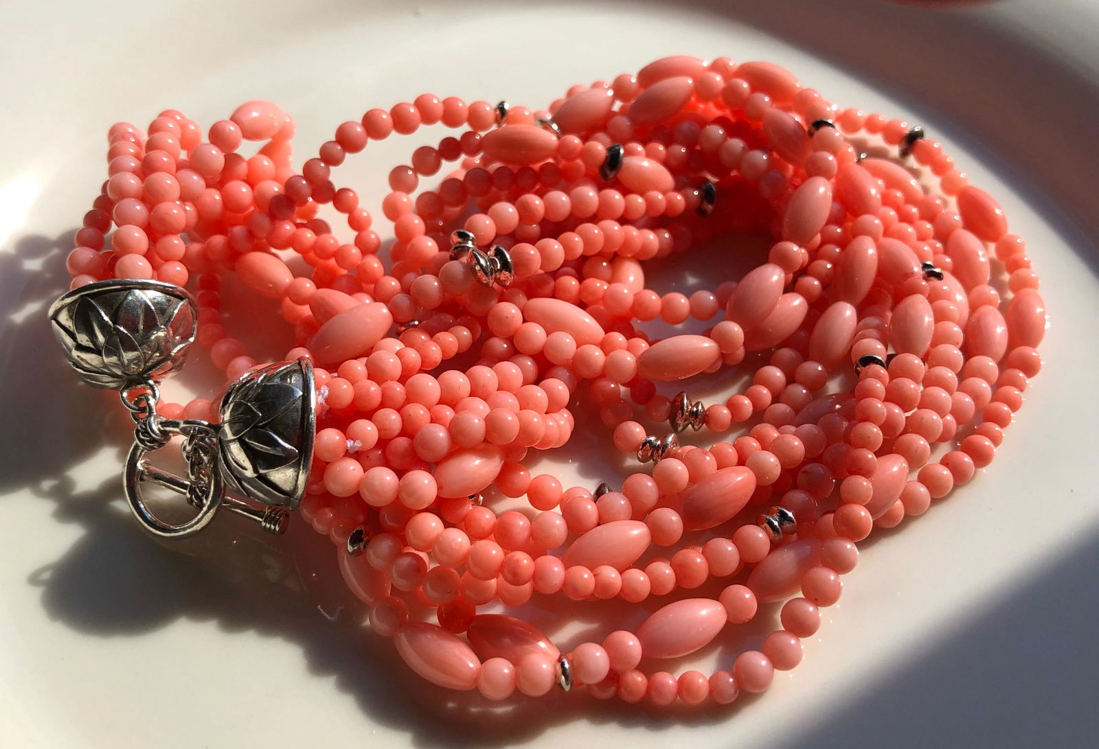 Vintage pink deals coral necklace