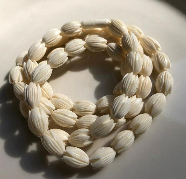 Vintage Carved Tuplip Beads Necklace (1 of 3)
