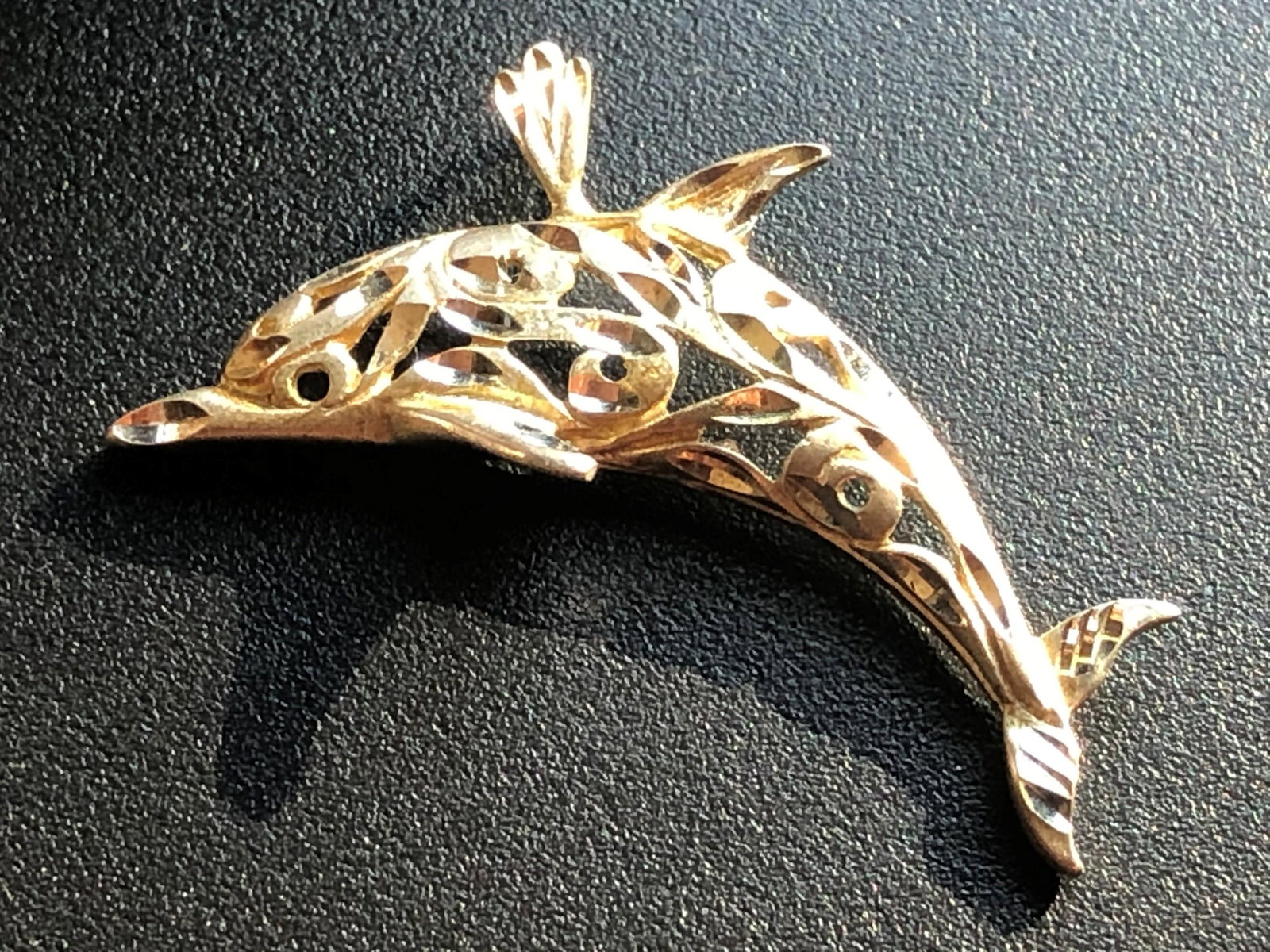 Vintage Silver Dolphin Pendant: Vintage Silver Dolphin Pendant, Size: 1.5"