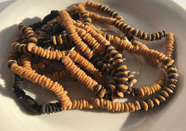 Antique Amber Beads Necklace (1 of 3)