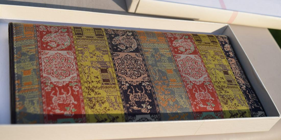 Vintage Leather Purse (1 of 5)