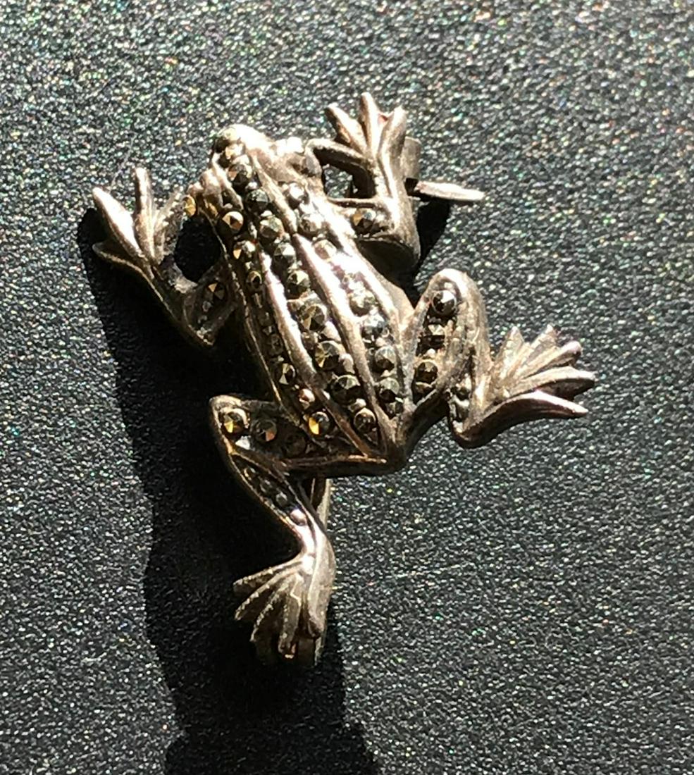 Vintage Silver Frog Brooch Pin (1 of 5)