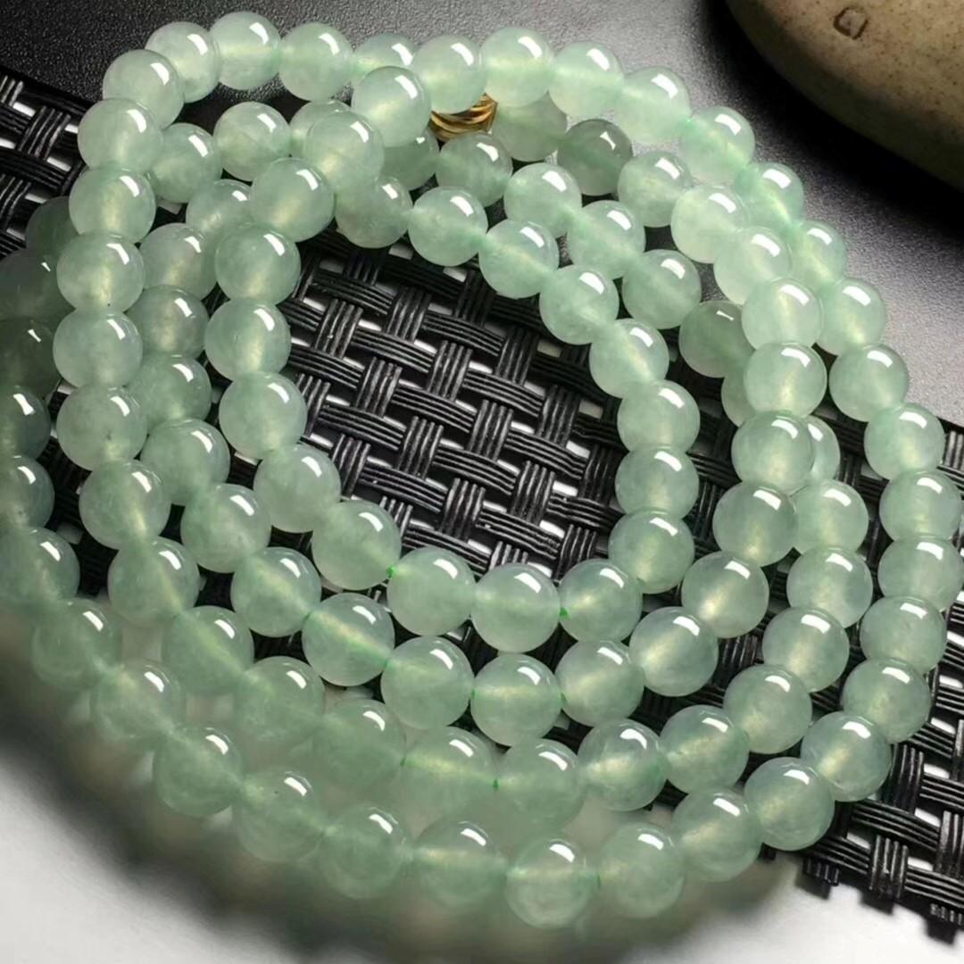 108 Natural Green Jadeite Bead Necklace: 108 Natural Green Jadeite Bead Necklace, size of each bead 7mm