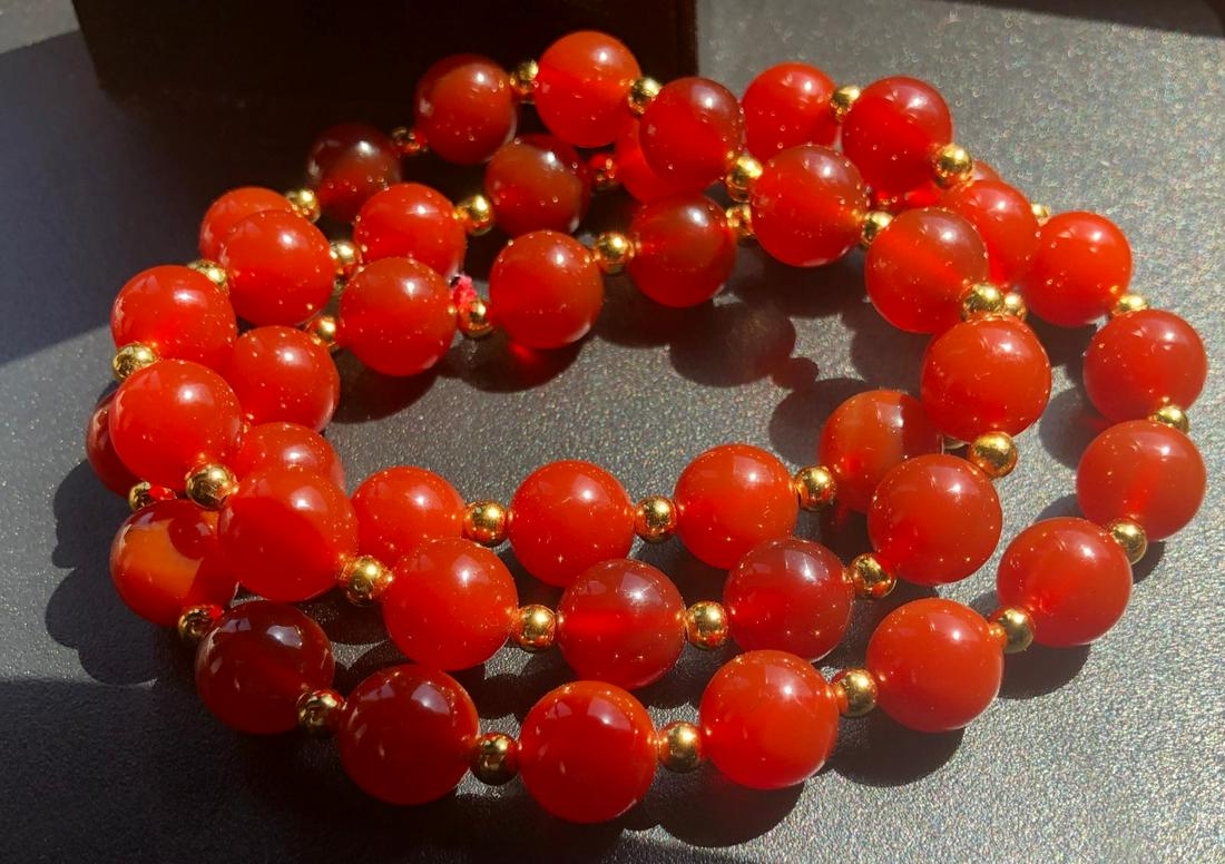Vintage Red Carnelian Beads Necklace: Vintage Red Carnelian Beads Necklace, Size of each bead: 10mm, Length: 24"