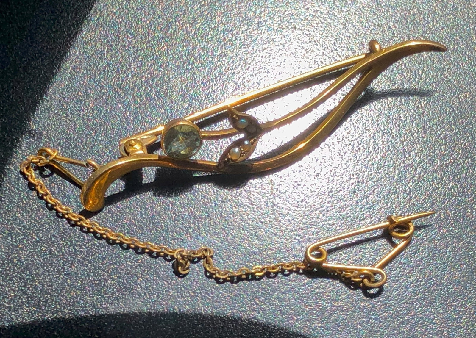 Antique Gold Filled Brooch Pin: Antique Gold Filled Brooch Pin