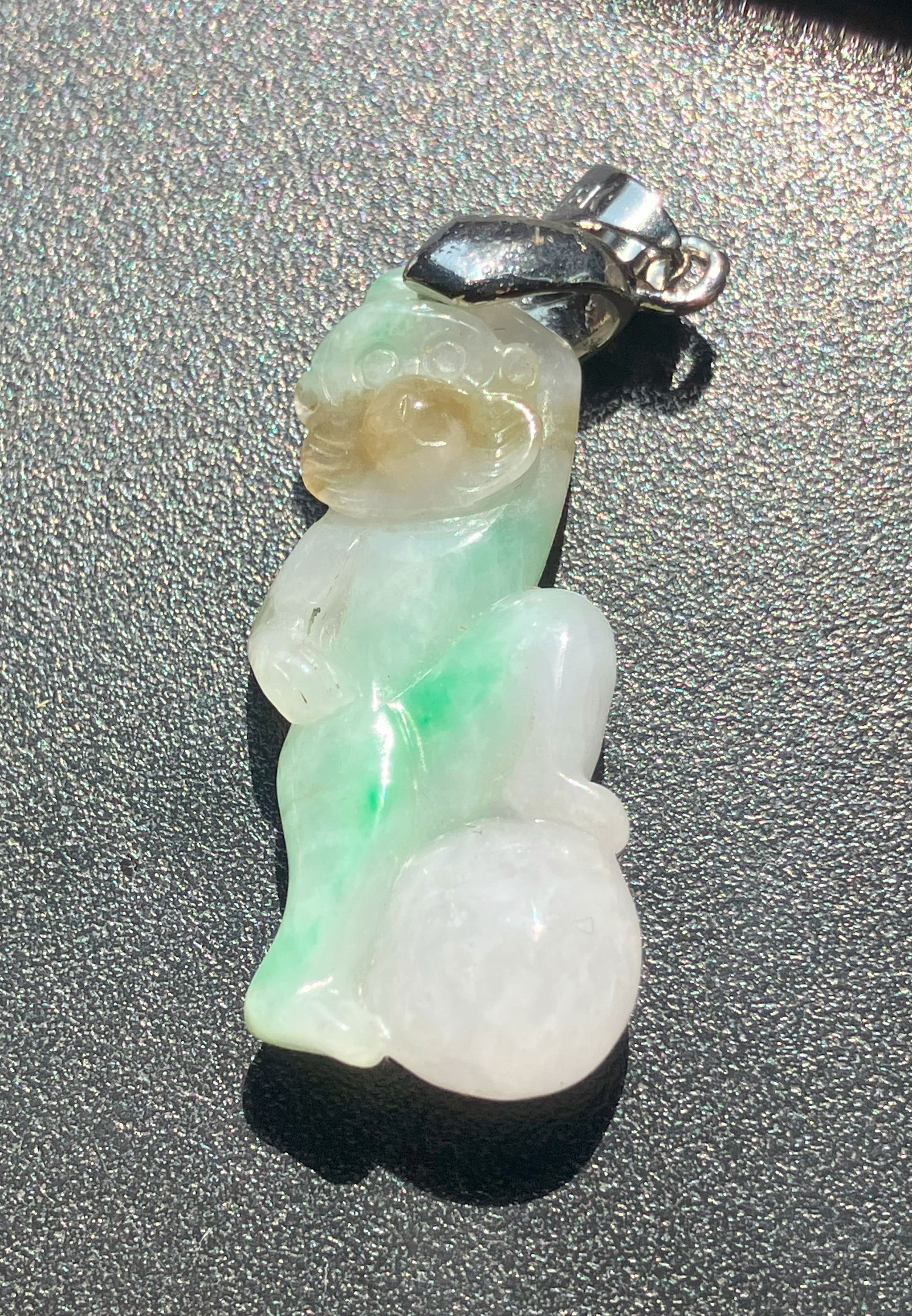 Vintage Jadeite Pendant: Vintage Jadeite Pendant