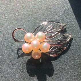 Vintage Silver Pearl Brooch Pin